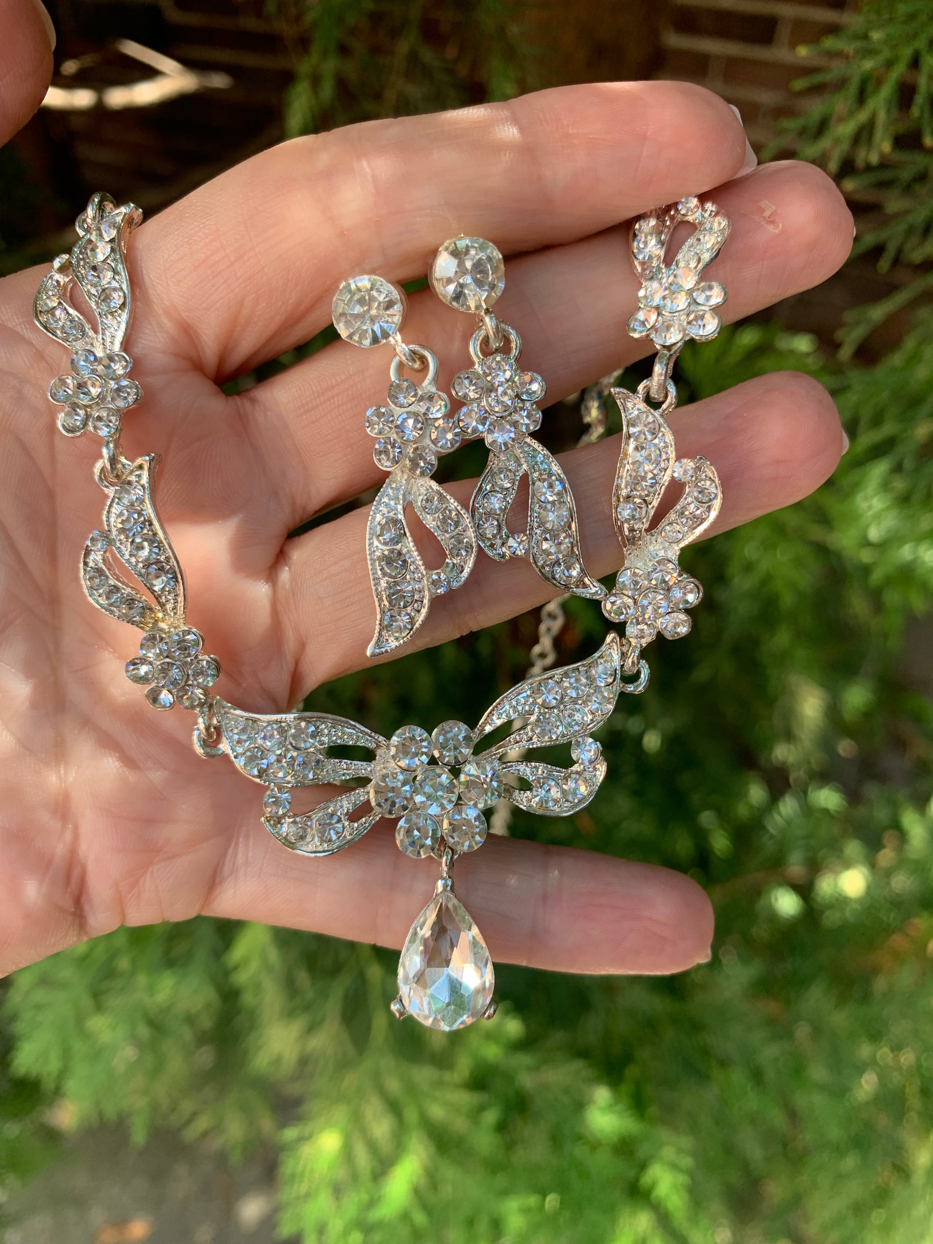 #039: Silver Bridal Jewelry Set – Crystal Necklace & Drop Earrings for Weddings