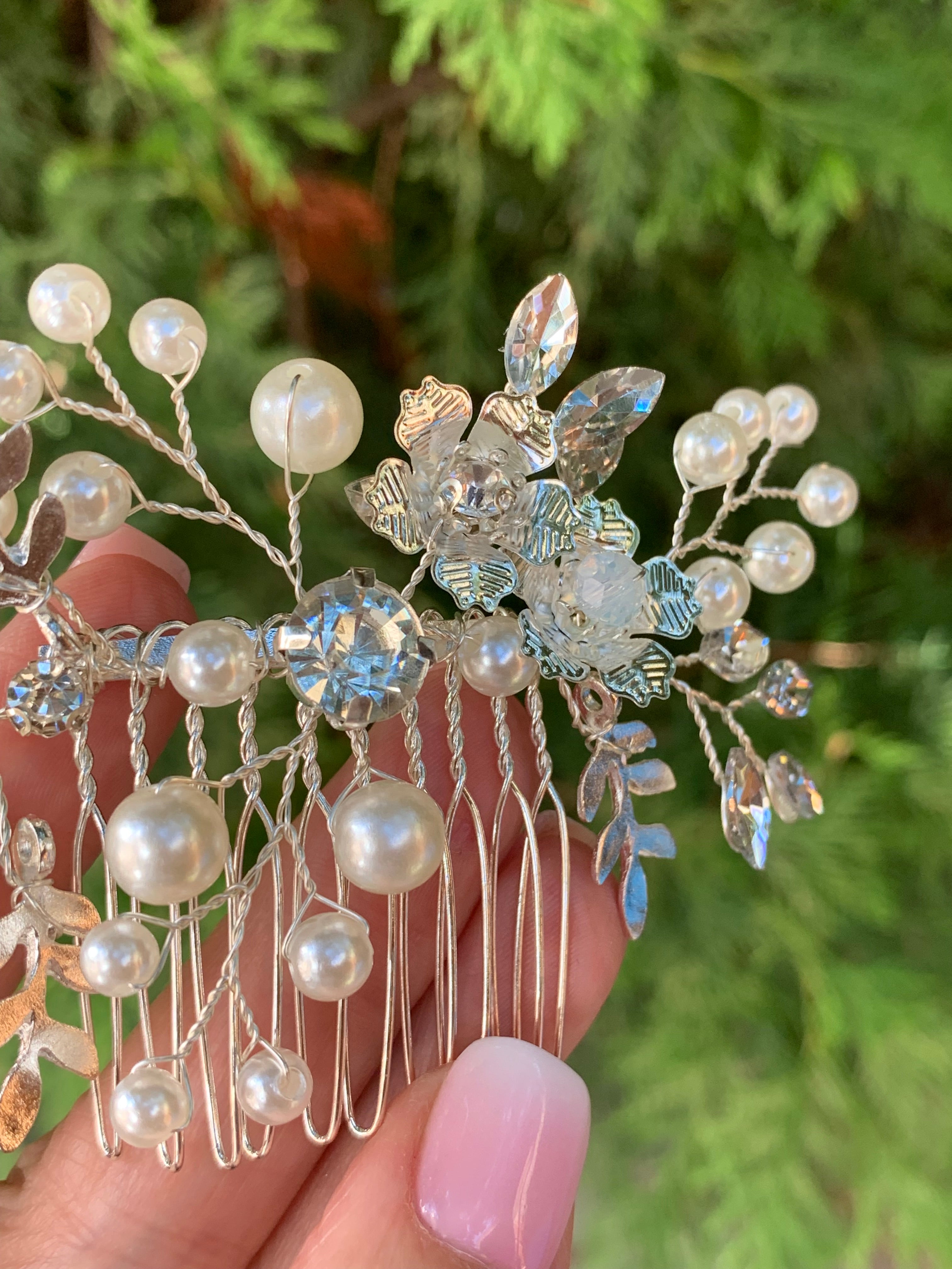 #020 Silver Bridal Hair Comb – Crystal & Pearl Wedding Hair Accessory