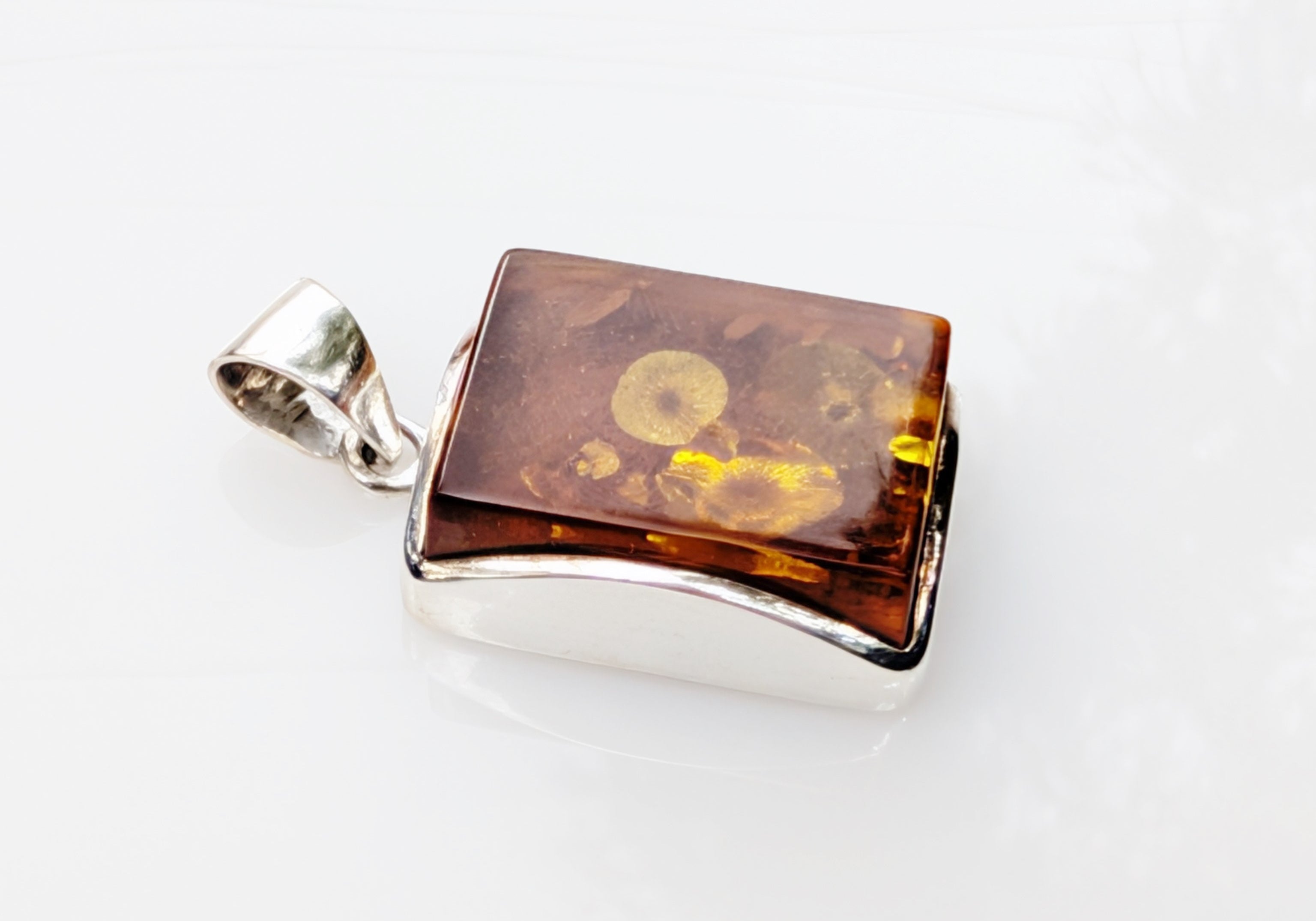 Phaethon_Pendant_1.jpg