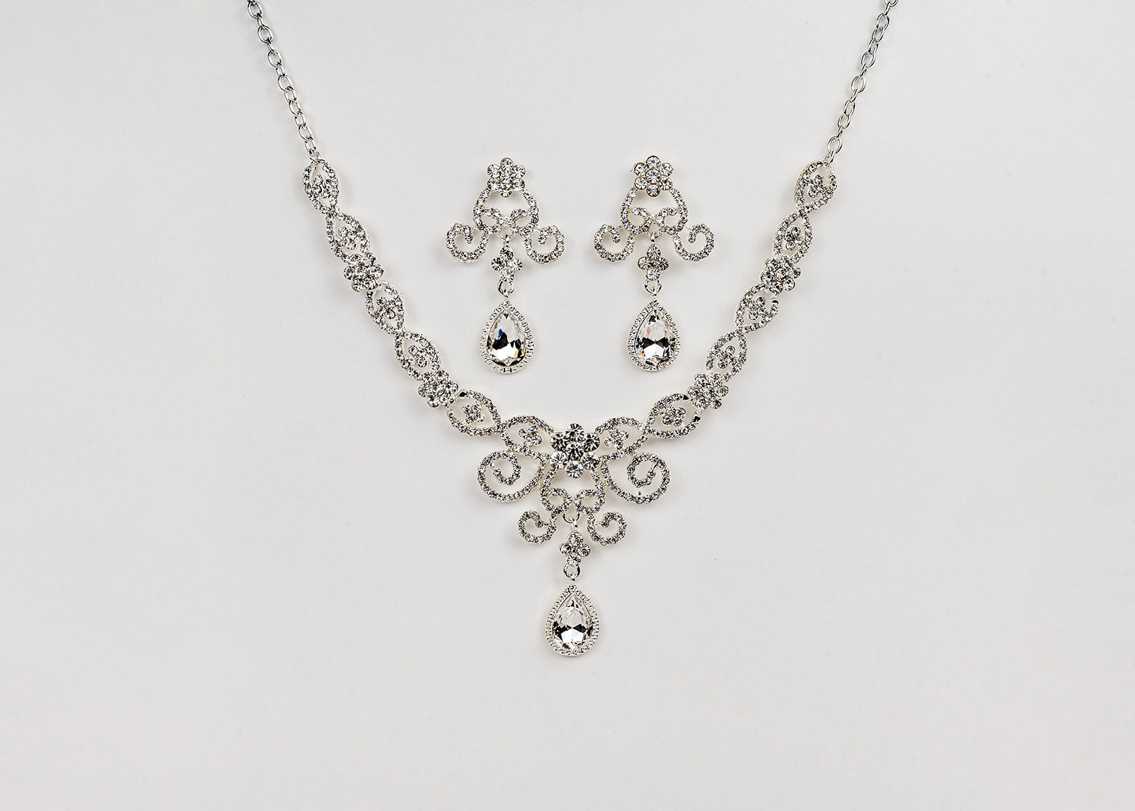 #038: Silver Bridal Jewelry Set – Crystal Necklace & Drop Earrings for Weddings