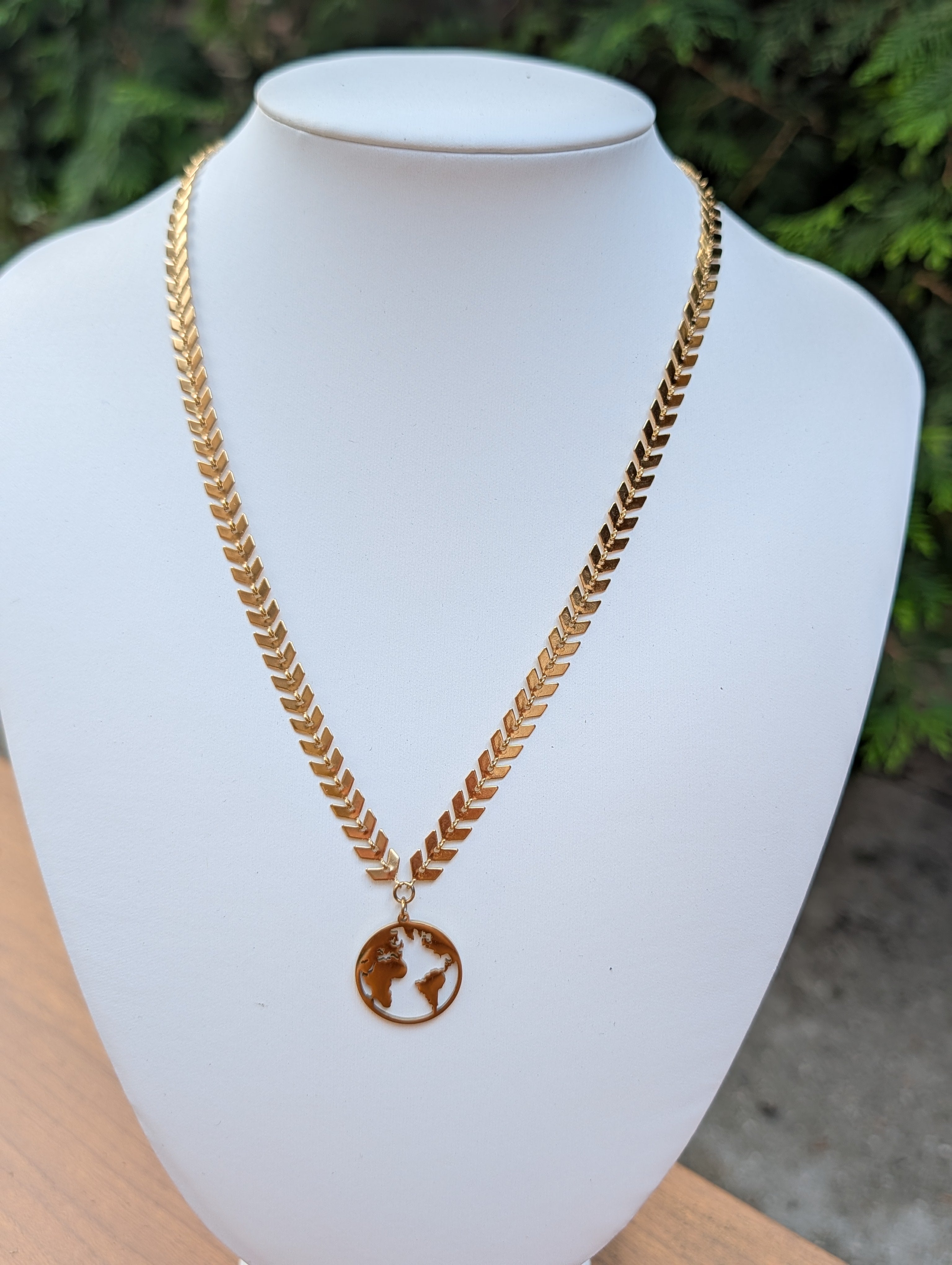 Sample Sale: Chevron Necklace - Earth