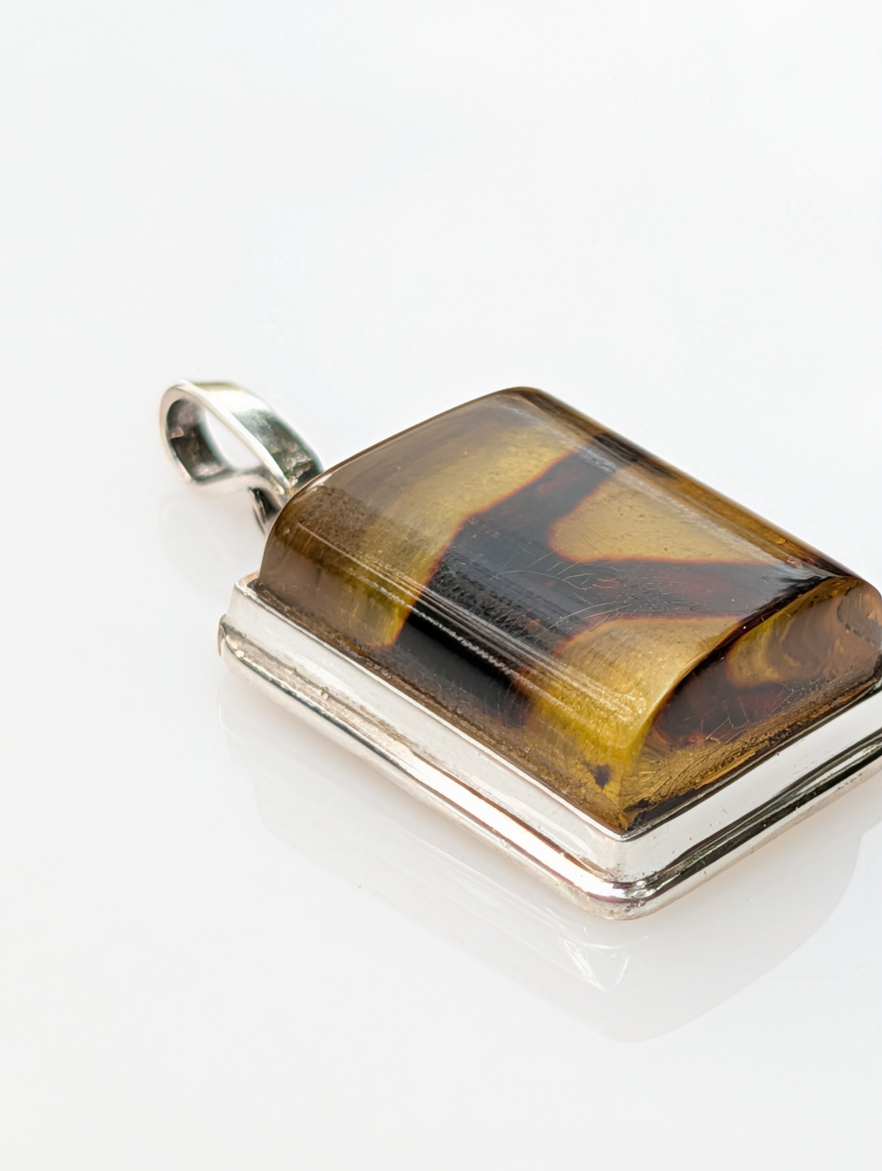 Solar Vein Pendant | Sterling Silver Baltic Silver | Tears of the Sun